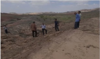 بازدید معاون آبخیزداری اداره کل منابع طبیعی و آبخیزداری داری خراسان رضوی از بند خاکی نجم‌آباد؛ نقش مؤثر بند خاکی نجم‌آباد در مهار روان‌آب‌های اخیر بررسی شد.