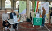 به مناسبت روز جهانی مقابله با بیابان‌زایی و هفته جهاد کشاورزی؛ میز ارتباط مردمی منابع طبیعی سبزوار میزبان نمازگزاران شد.