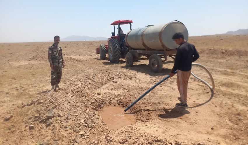 اتمام پروژه واکاری و آبیاری ذخیرگاه بادامشک(بادام کوهی ) جنوب روستای نقاب شهرستان خلیل آباد