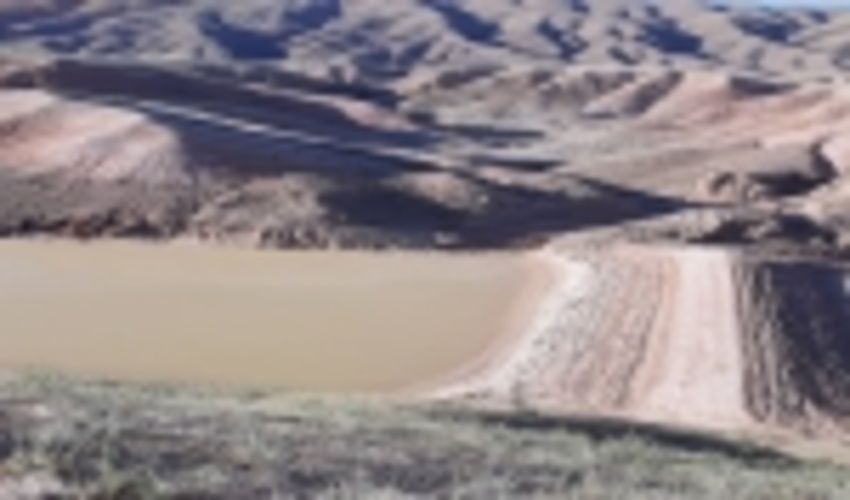 به منظور کاهش خسارات سیل در کلات، پروژه‌های آبخیزداری تنها راه حل مشکل است(باشگاه خبرنگاران)