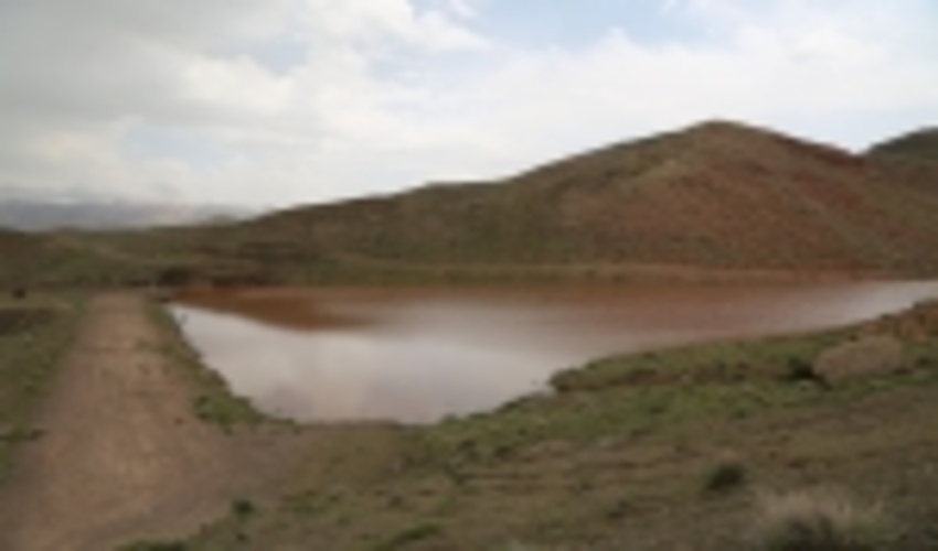 بند خاکی روستای نوده انقلاب شهرستان خوشاب آبگیری شد 