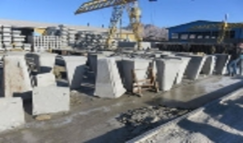 کمربند حفاظتی اراضی ملی تربت حیدریه در حال اجراست .