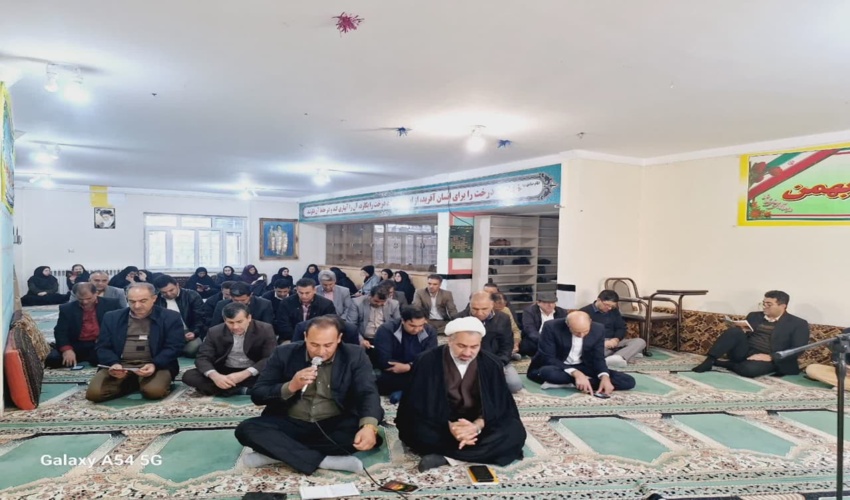 دست یاری منابع طبیعی با شهرداری مشهد برای افزایش سرانه فضای سبز 