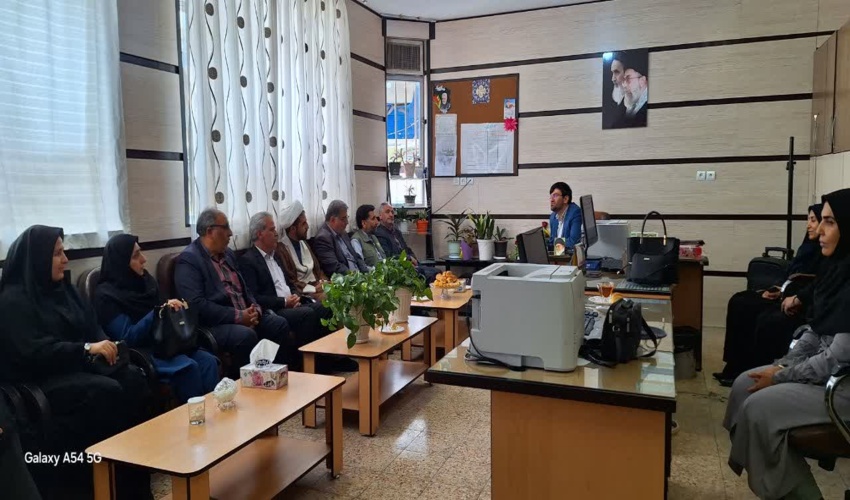 حضور آقای دکتر منصور رئیس سازمان جنگلها مراتع وآبخیزداری کشور و هیات همراه در اولین همايش بین المللی وهشتمین همایش ملی مرتعداری ایران،