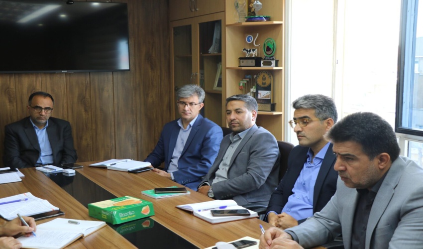 کاشت نهال همزمان با آغاز هفته منابع طبیعی و آبخیزداری و روز درختکاری درشهرستان های استان