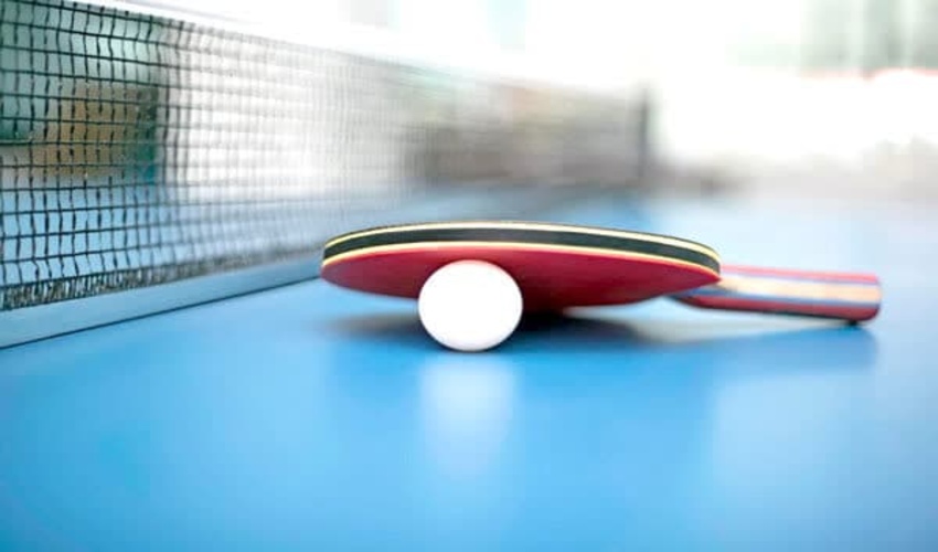 رقابت بانوان تنیس باز در اداره کل منابع طبیعی و آبخیزداری خراسان رضوی