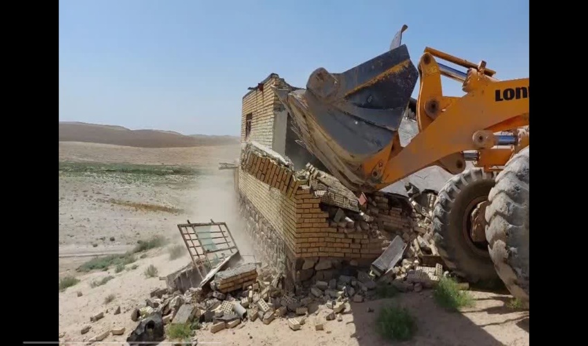  بیش از 16/5 هکتار از اراضی ملی در شهرستان کلات خلع ید و رفع تصرف شد.