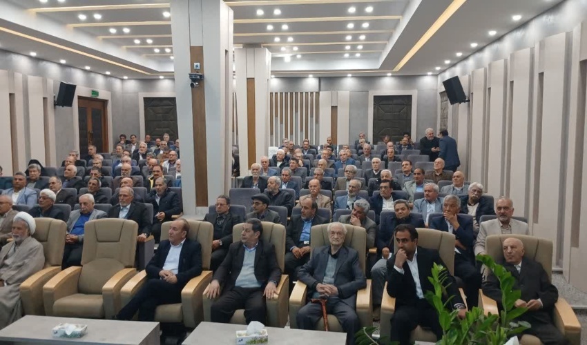 برگزاری  گردهمایی بازنشستگان و تقدیر از پیشکسوتان منابع طبیعی 